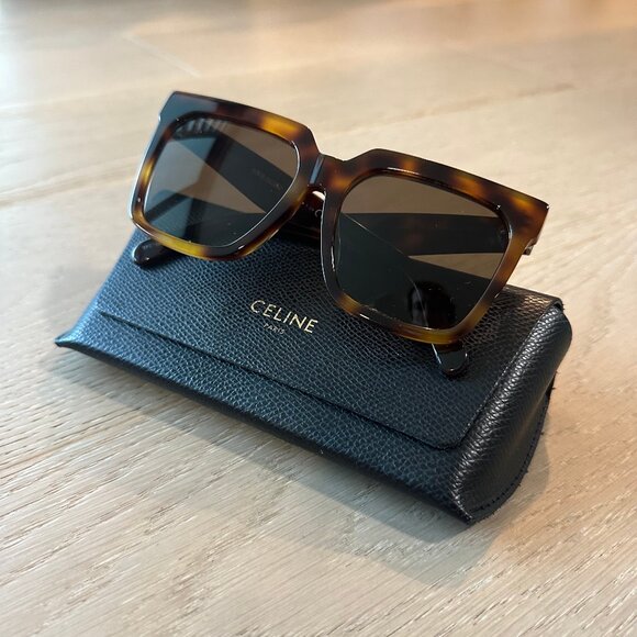 CELINE tortoise oversized sunglasses brown grey CL40055F 53E MINT Made in Italy CELINE tortoise oversized sunglasses brown grey CL40055F 53E  main image 2
